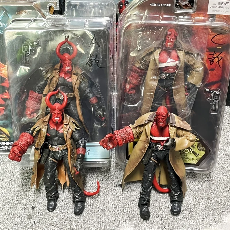 Mezco Hellboy 7 بوصة PVC عمل الشكل - Trenchcoat البديل سامريتان لعبة مجسمة دمية لهدية المهرجان