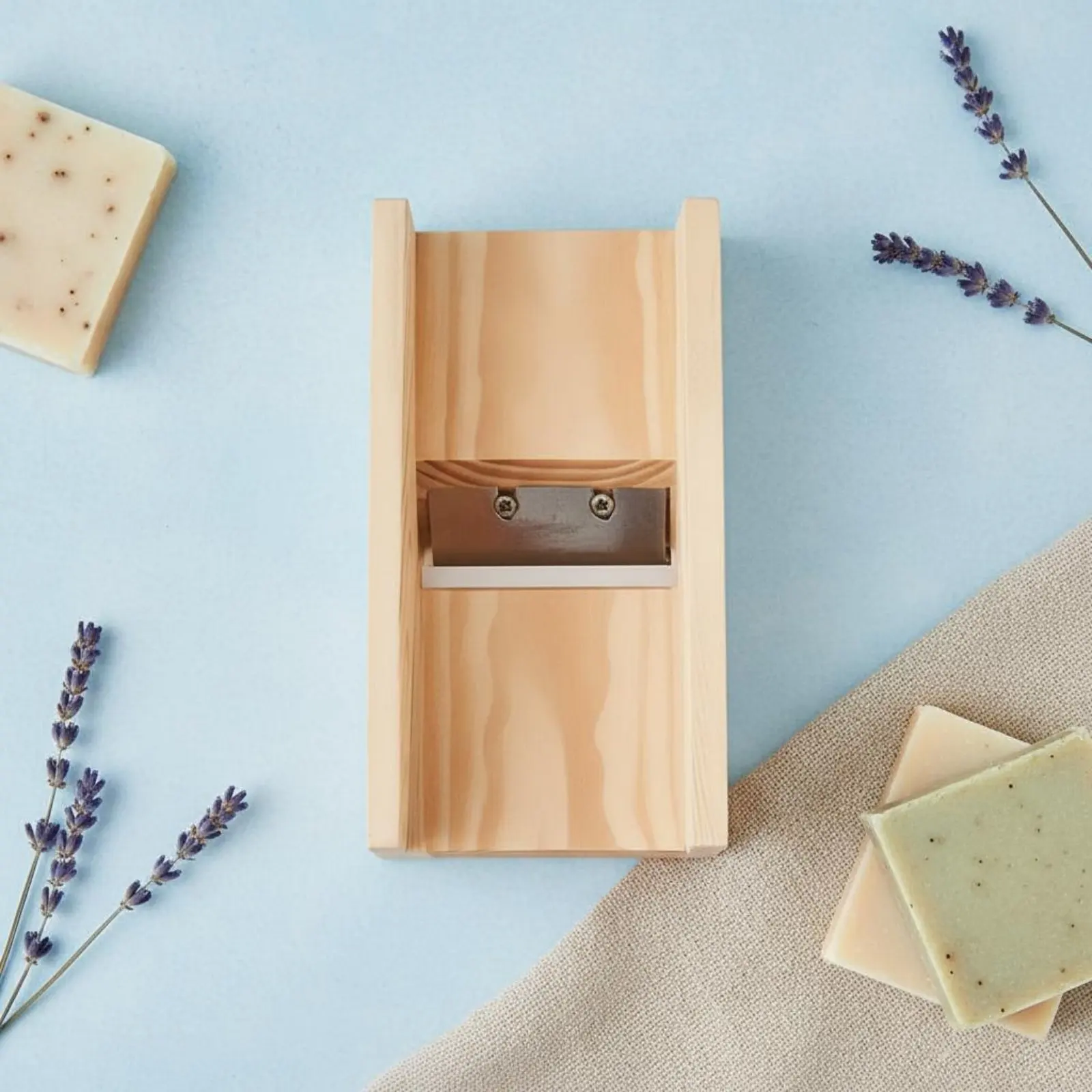 Picture 4: Handmade Soap Border Trimmer Long-Lasting Hardwood Frame Wooden Soap Beveler Craft Supply Creates Even Finishes Stainless Steel