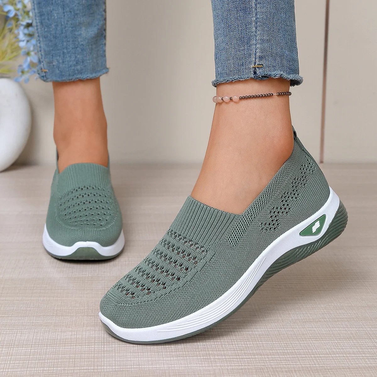 Women's Shoes 2026 Fly Weave Women's Soft-Soled Comfortable Work Shoes Casual Sneaker with Breathable Mesh Openings