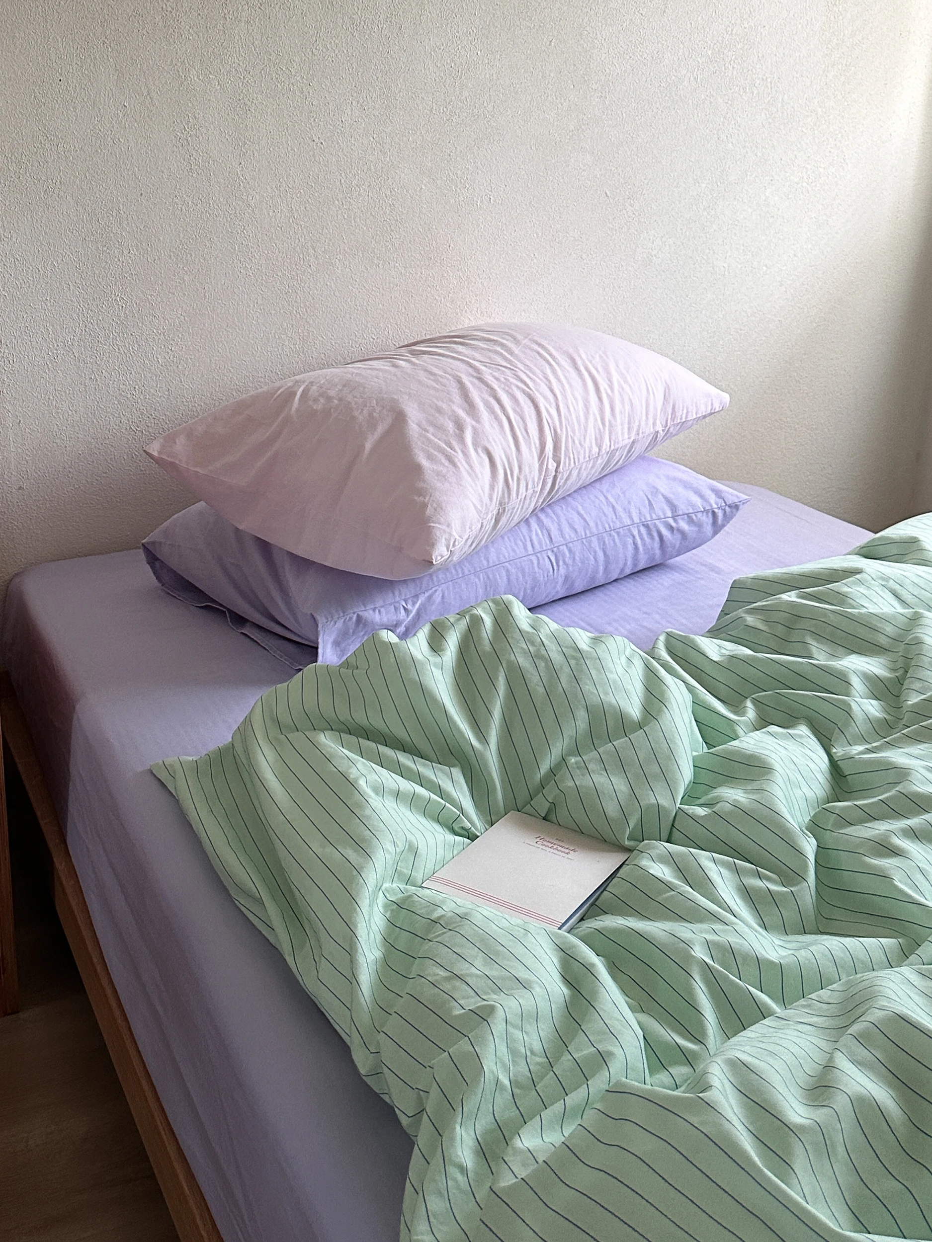 Pure Cotton Stripe Bedding Set YAKEHOME Korean Style Pink Green Purple Four-Piece Suite Breathable Comfortable All Seasons