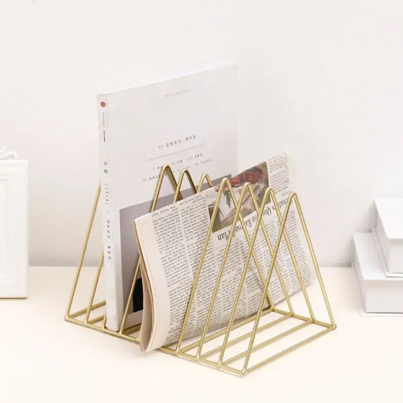 Organizador de arquivo triangular multifuncional, decoração para casa, escritório, revista, livro, registro, desktop, rack de armazenamento de ferro, estante