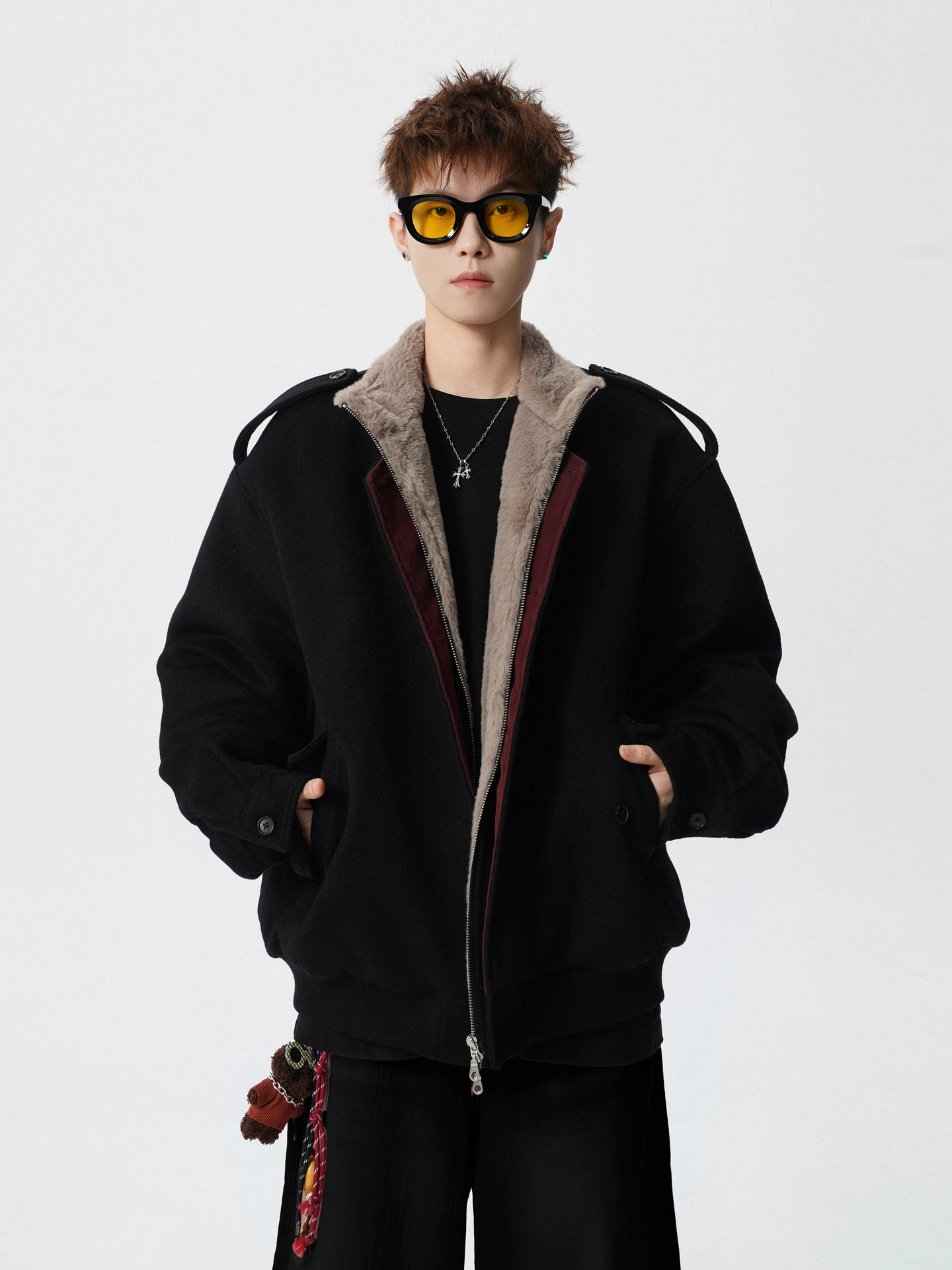 

Faionable Retro Men's Cotton Jaet with Fce Stand Collar oulder Patch Design All-Match Winter Warm Coat