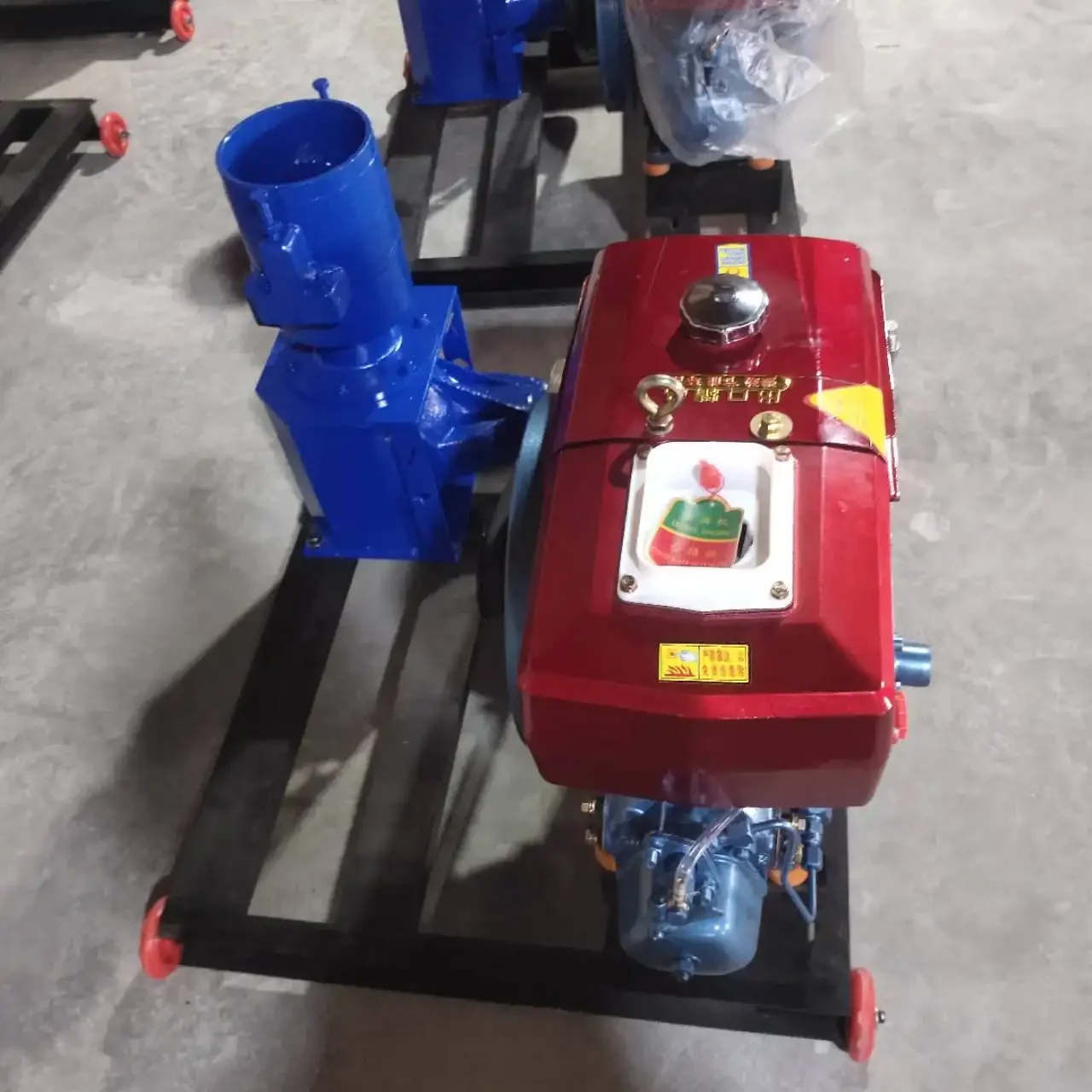 Popular Product Diesel Farm Steel Feed Pallet Maker Automatic Motor Feed Pellet Machine Feed Breeding