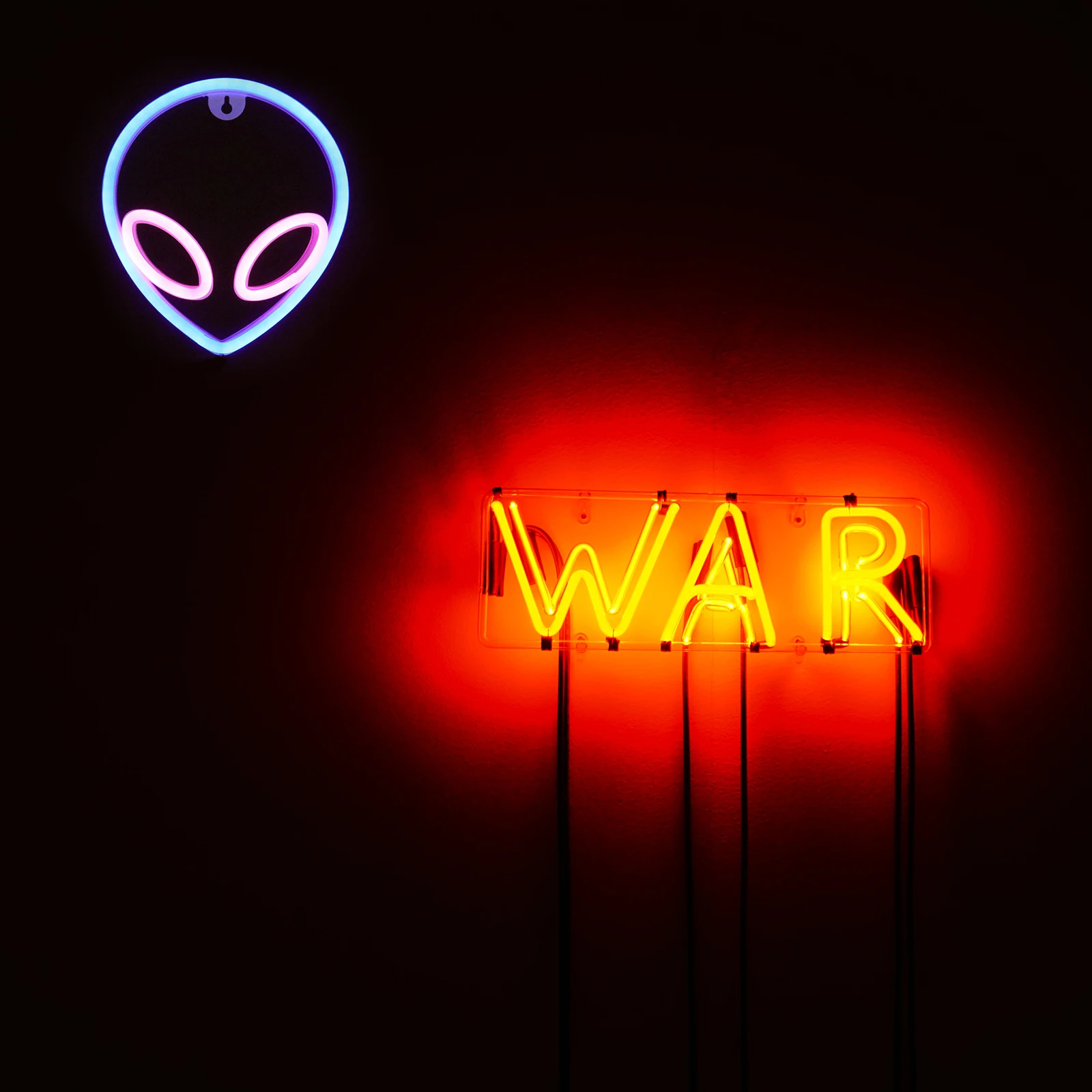 

Creative Alien LED Neon Light Multicolor Decorative Night Lamp USB Powered Wall Hanging Bar Home Restaurant Scene Layout
