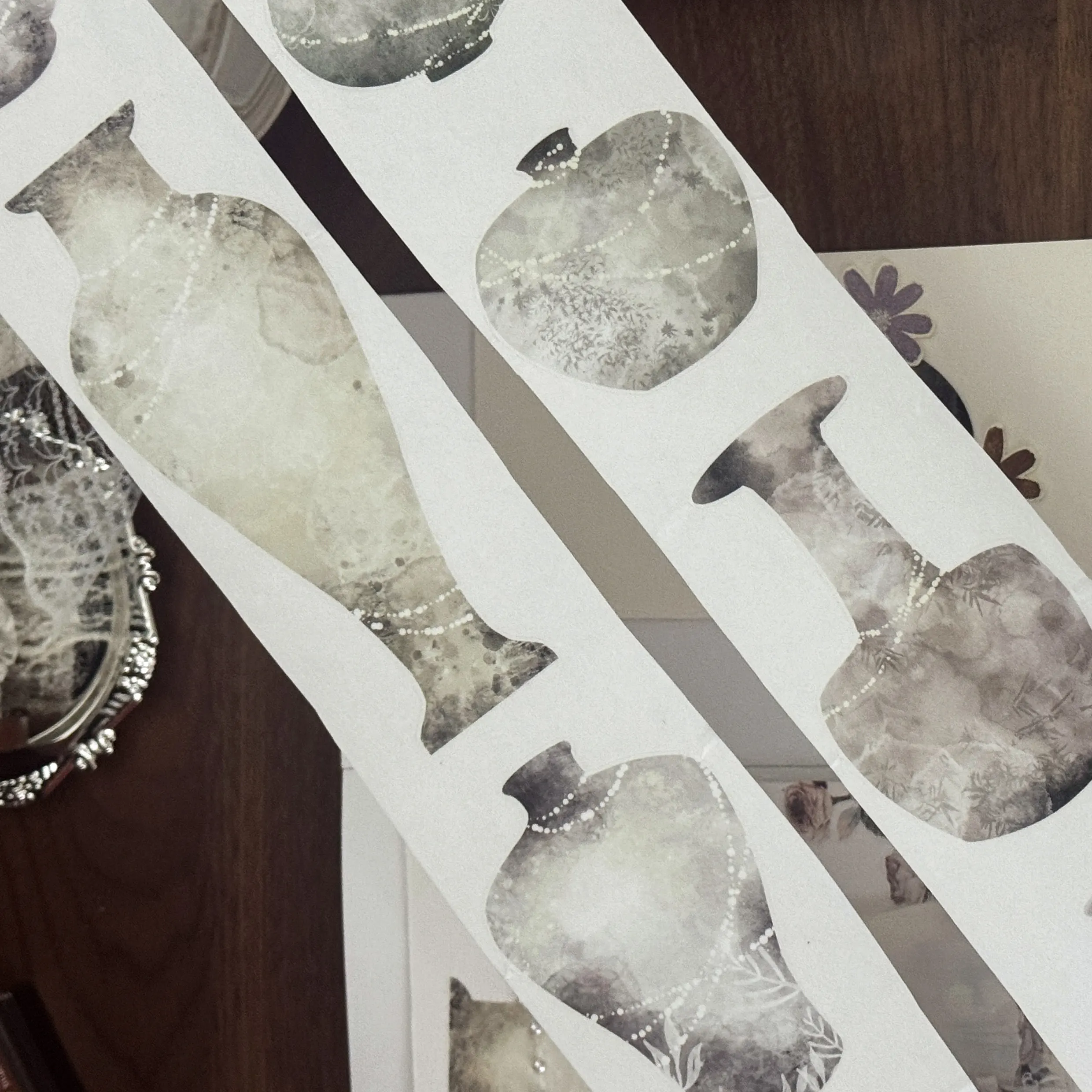 

Celadon-Linoma Ретро Цветок Васи ПЭТ Die Pre Cut Журнальная лента