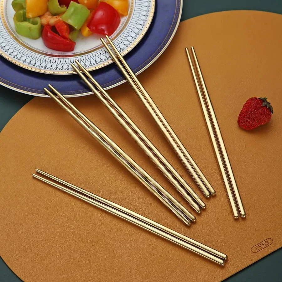 10 أزواج من عيدان تناول الطعام القابلة لإعادة الاستخدام مع تصميم من الفولاذ المقاوم للصدأ مطلي بالذهب والتيتانيوم لتناول الطعام الكوري الصيني الياباني بطول 8.9 بوصة