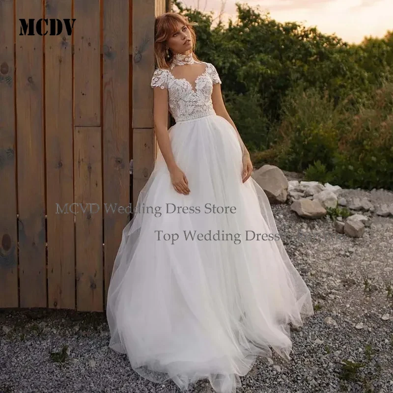 

MCDV High Neck Short Sleeve Backless Tulle A Line Wedding Dress Elegant Brides Gown Customized Lace Applique Bridal Gown