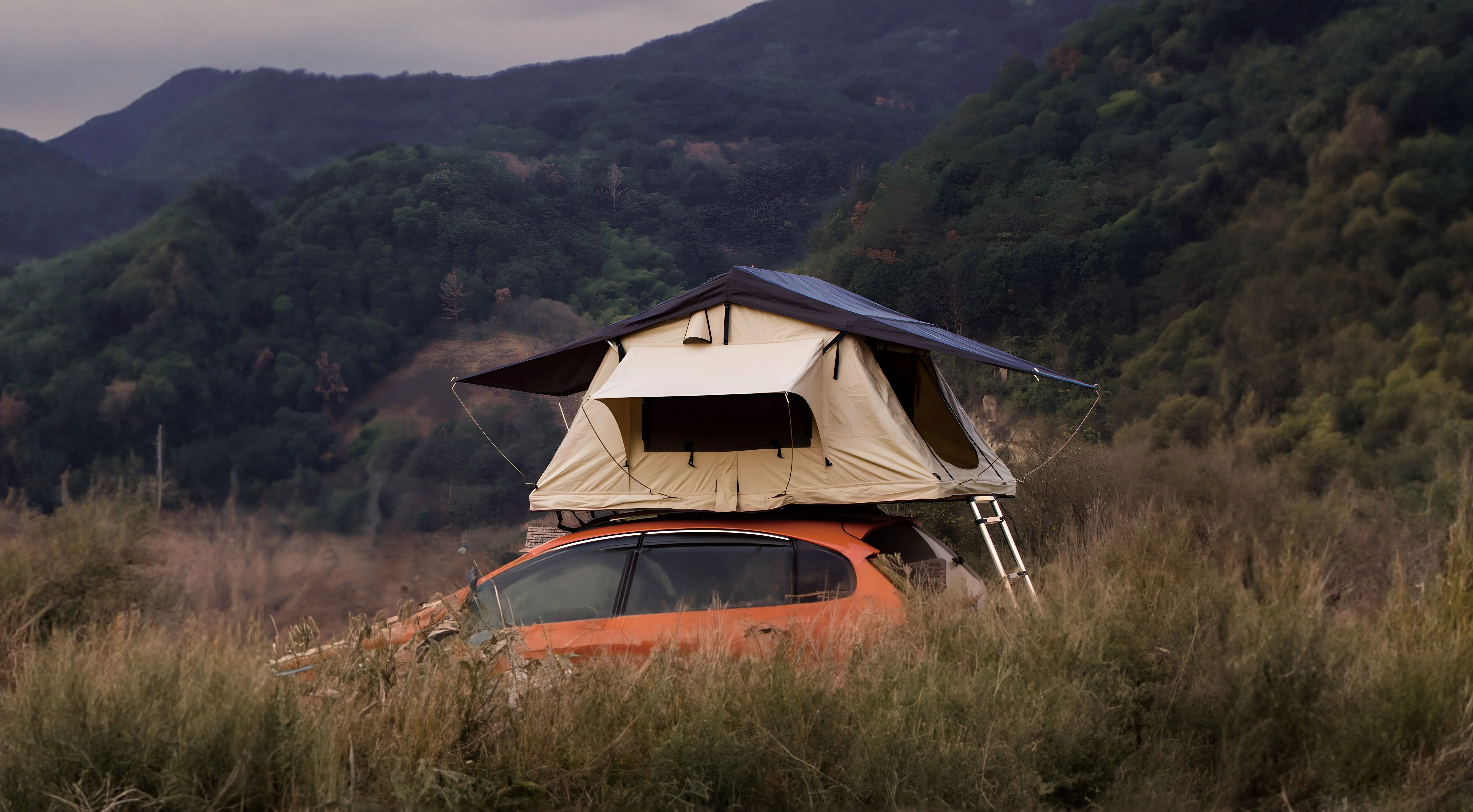 ENJOIN Quick Setup Waterproof Soft Shell Four-Season Double Layer Rooftop Tent With 2.3M Ladder And Rainfly