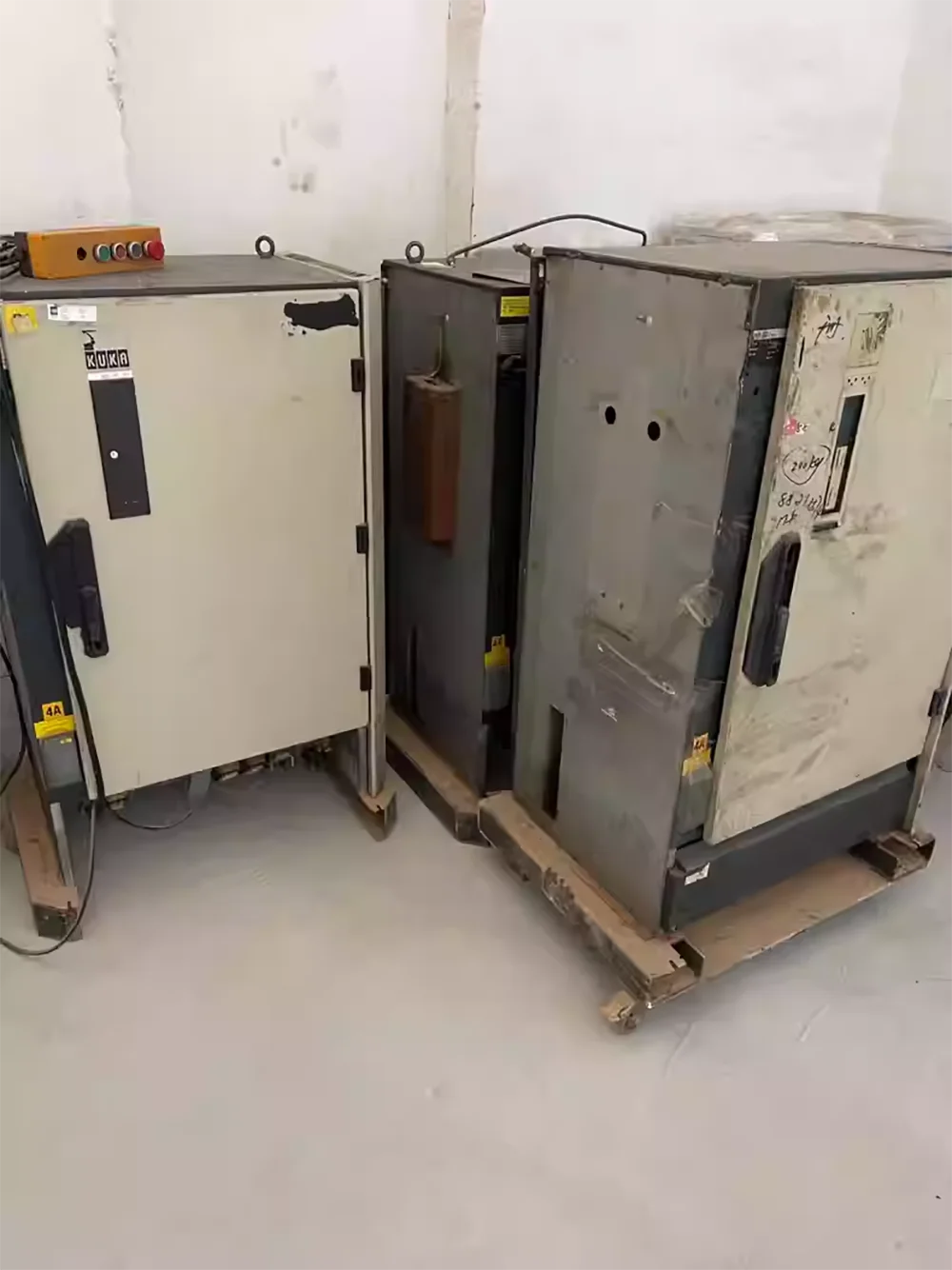 Robot empty control cabinet KR210 KR180 c2 empty cabinet