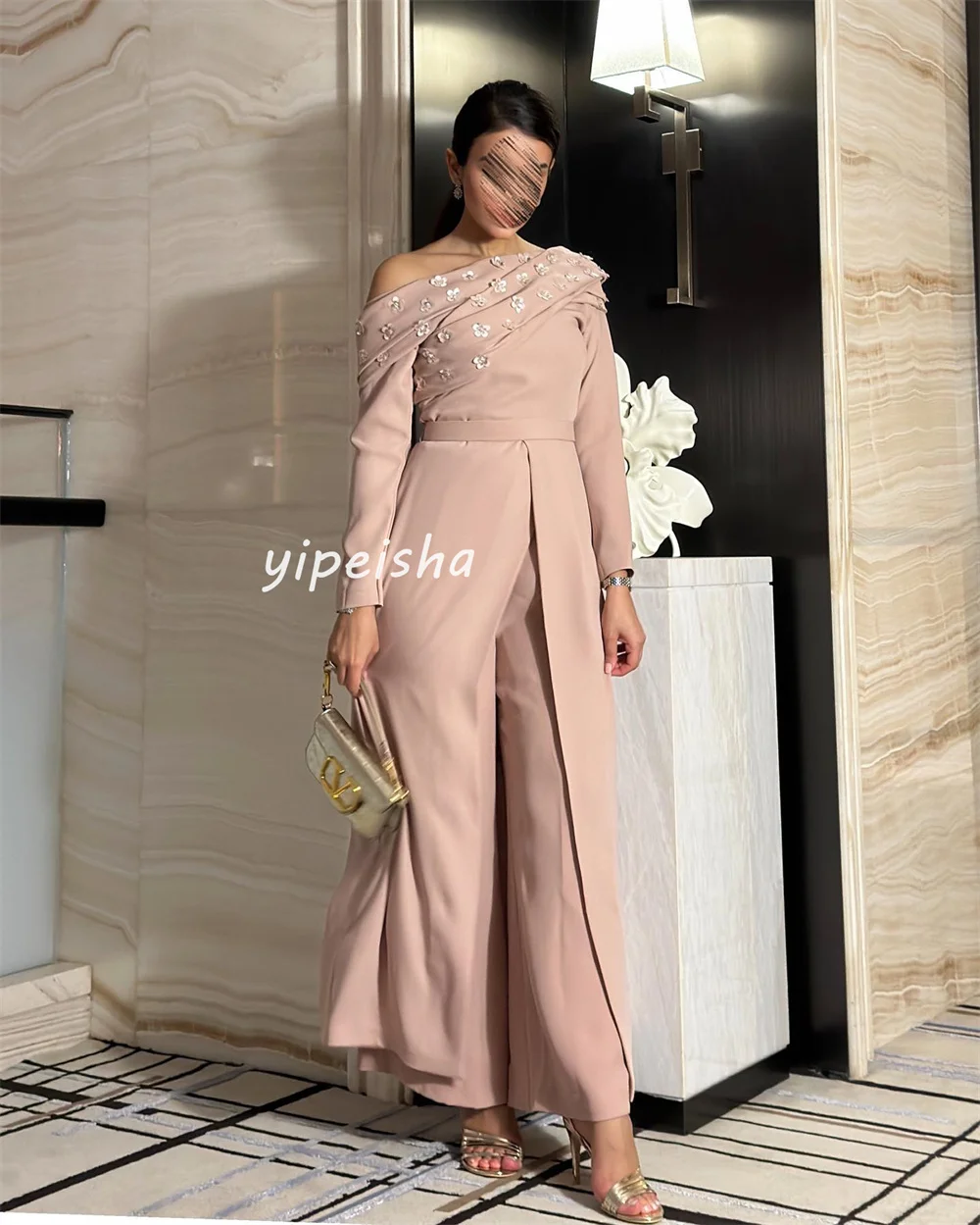 Gaun Prom Kustom Gaun Midi Bahu Terbuka A-line Terbungkus Wiru Manik-manik Bunga Jersey Fashion Cocok Gaun Berkualitas Tinggi