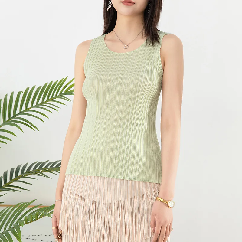 

Miyake Pleated Round Neck Vest Female 2023 Summer New Fashion Casual Temperament Wild Pullover Sleeveless Bottoming Top Women