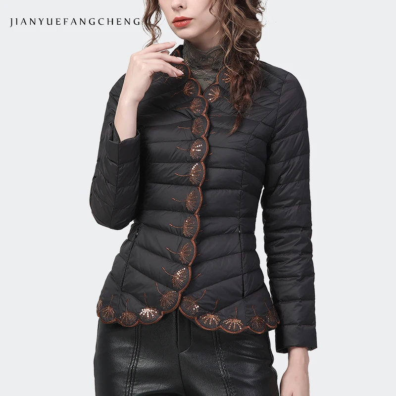 Elegant Vintage Women\' Black Embroidered Slim Short Down Jacket 2022 Winter New Warm Lightweight Puffer Coat V-Neck Cotton Tops