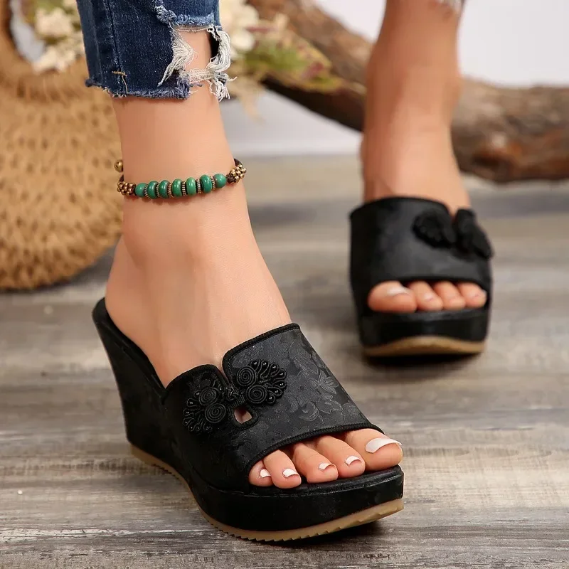 Fashion Slippers Women\'s Platform Shoes 2024 Hot Selling Ethnic Style High Heels Wedge Slippers Suitable for Office Beach