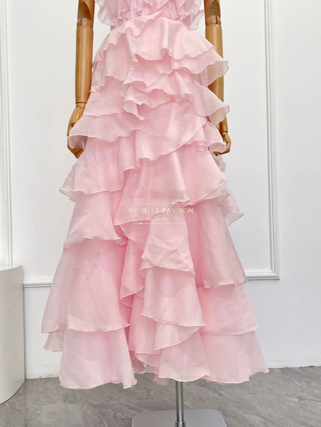 

2025 New Design High Quality Yellow/Pink Sleeveless Elegant Women's Midi Dresses