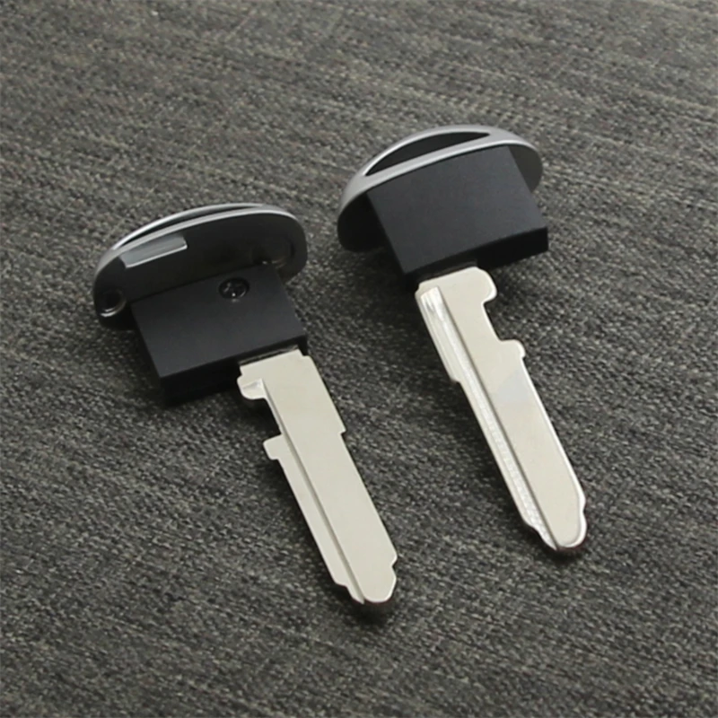 OEM 10Pcs Blank Uncut Replace Emergency Smart Remote Key Blade For Mazda CX5 CX7 CX9 view 3
