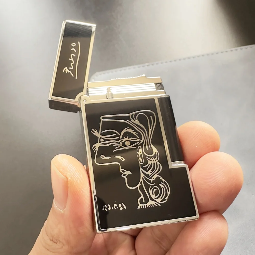 

Luxury brand customized lighter, loud sound, a gift for men, includes a set of customized accessories.