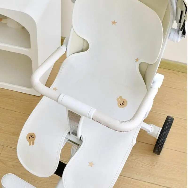 Q22d夏のプシェアシートライナーブッシュチェア用のユニバーサルベビーシートライナーバギーズカーシートハイチェア通気性インサート冷却