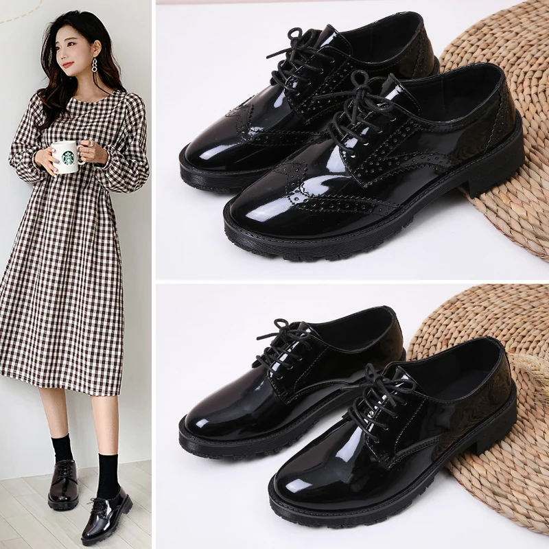 ผู้หญิง Oxfords รองเท้าสิทธิบัตรหนังสบายๆ Lace-Up สีดำ Loafers รองเท้าผู้หญิง