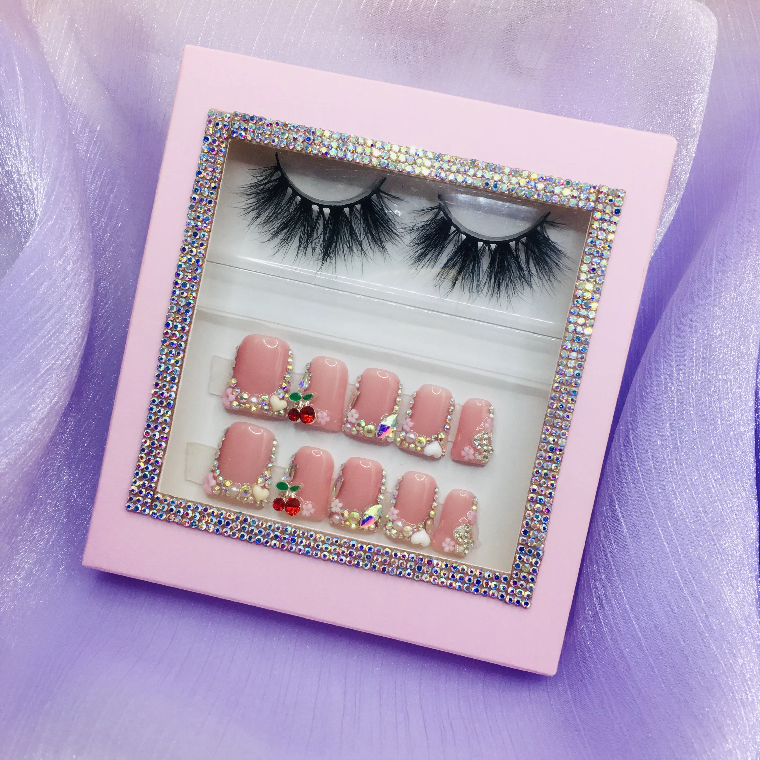 손톱에 누르기 판매자 거짓 손톱 전체 커버 10pcs 도매 개인 라벨 인공 손톱 및 속눈썹 세트