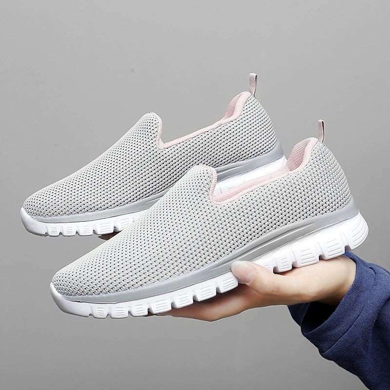 

Platform Sports Women's Shoes Women's Vulcanized Shoes Fashion Casual Large Size Women's Shoes Breathable Mesh Mom's Shoes