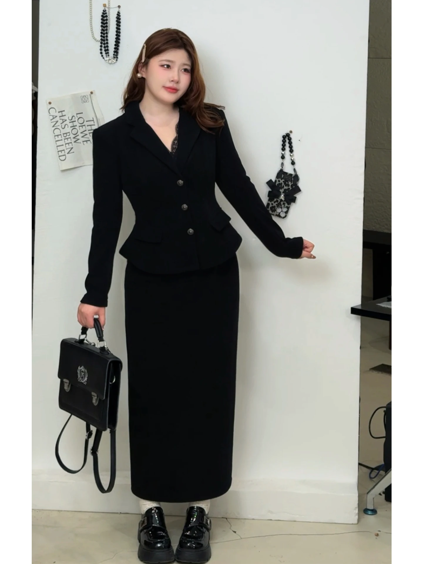 

Костюмный комплект DMcc для женщин больших размеров: осенне-зимний, на флисовой подкладке, с эффектом похудения, с высокой талией, длинными рукавами, юбка А-силуэта, в корейском стиле, для офиса/повседневной носки