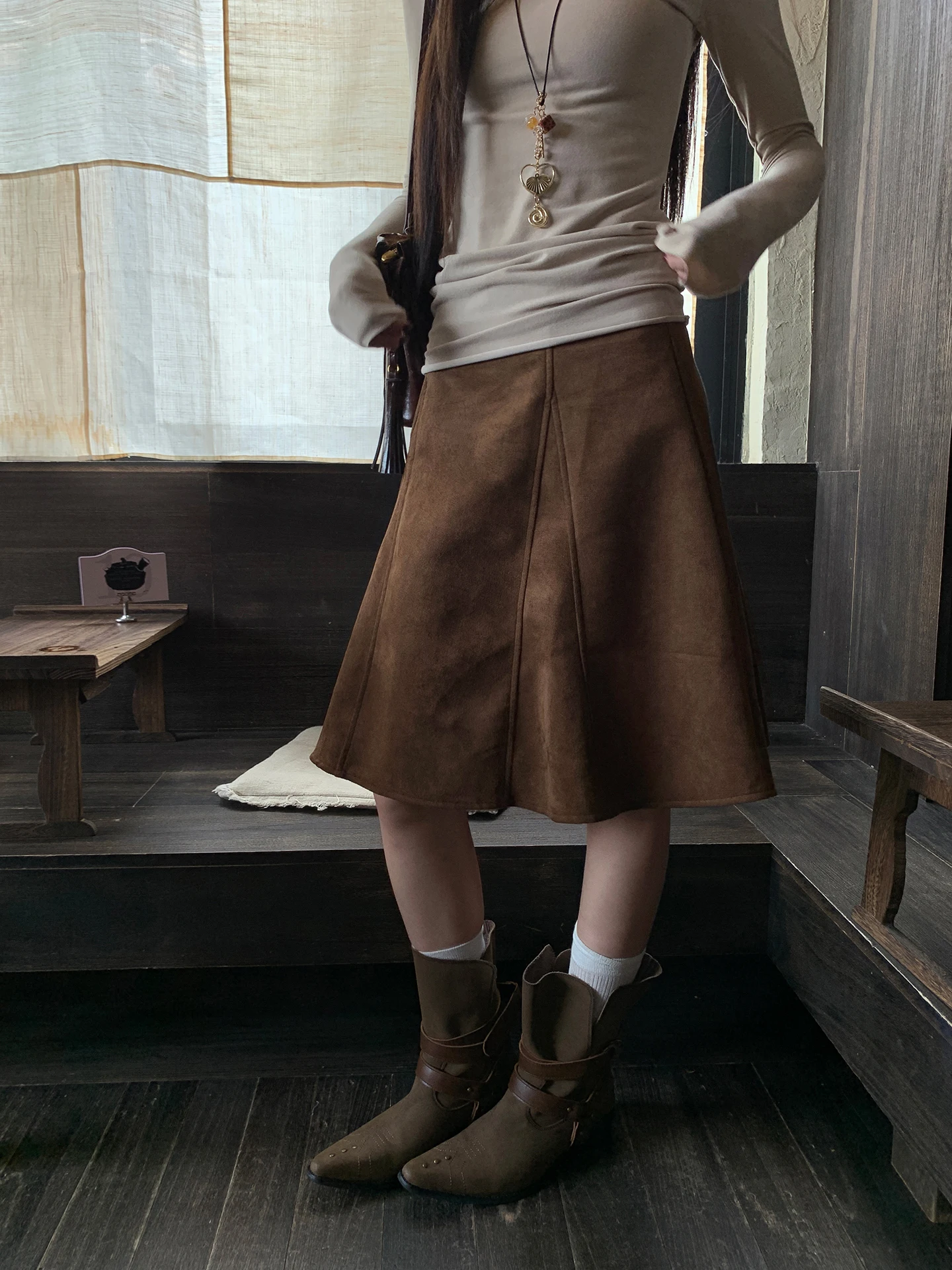 

Красная юбка-миди А-силуэта Celebri, женская, новая коллекция 2025, осень-зима, из замши и бархата, красивая, для повседневной носки, простая, с низкой талией, А-силуэт