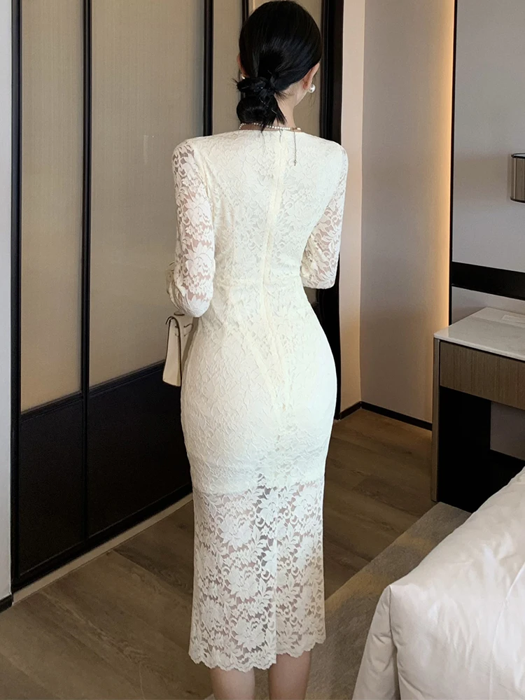 秋の白いレースのフックフラワー柄、透かし彫りVネックセクシーロングドレス、女性用エレガントなボディコンカジュアルドレス、2025年韓国高級イブニングドレス