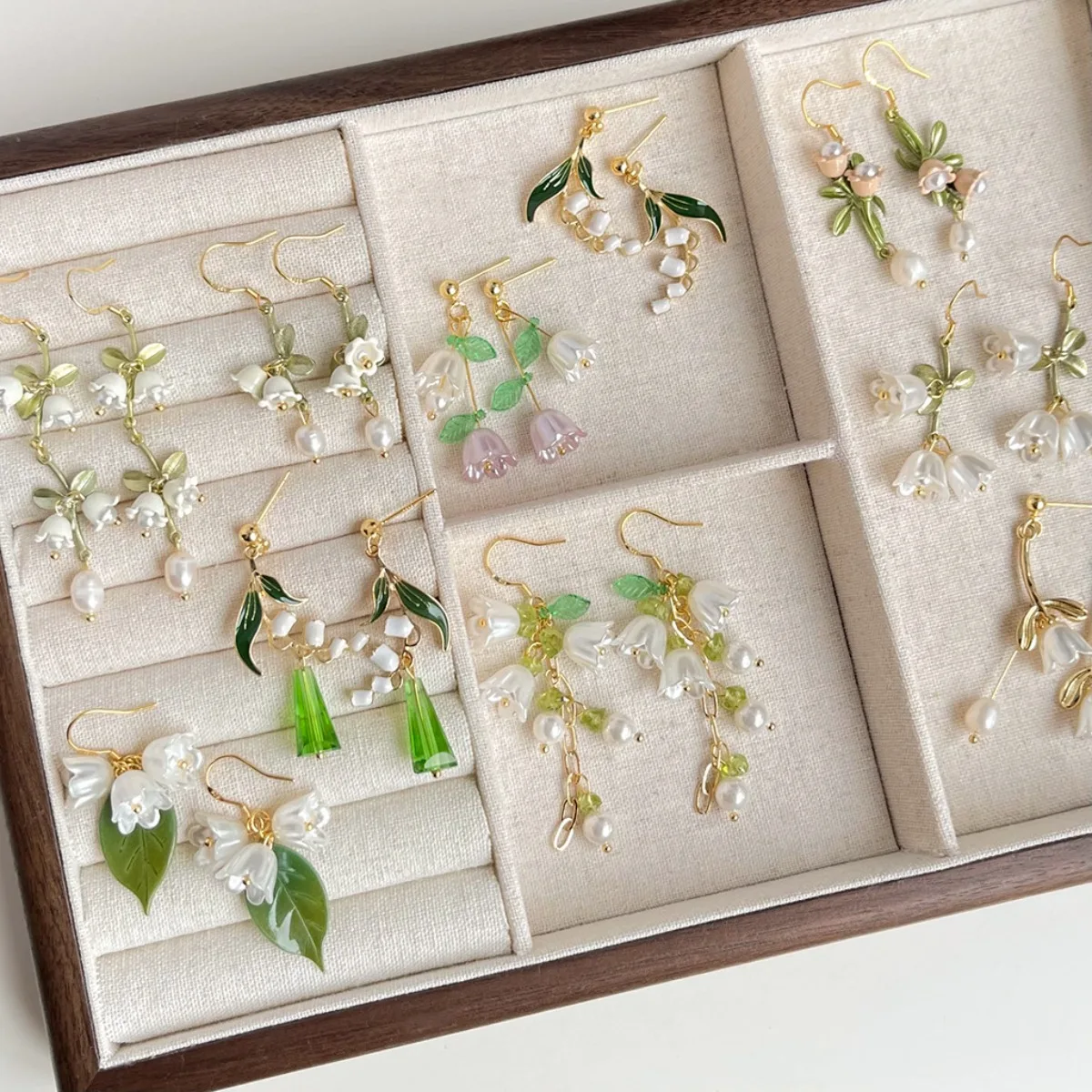 

Fashion Forest Style Lily of The Valley Tassel Earrings for Women Lovely Flower Shaped Elegant Pearl Stud Earrings Creative Gift