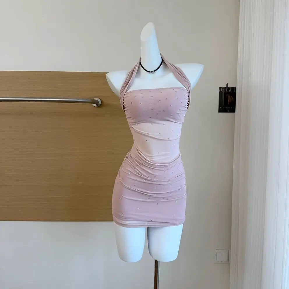 

Комплект 2025: Топ-халтер в корейском стиле с стразами и чашечками, облегающая длинная юбка А-силуэта — сексуальный женский комплект