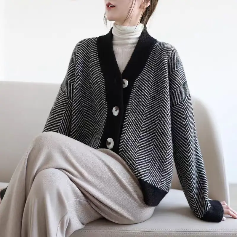

Autumn Winter Vintage Striped Cardigan for Women Loose V-Neck Long Sleeve Knitted Coats Woman Button Up Sweater Female