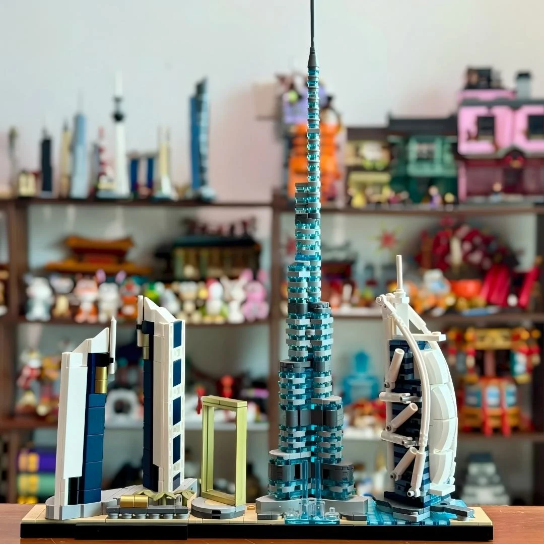 Dubai Landmark Building Model 21052 Bouwstenen Sets Geschikt voor Kerstcadeaus Compatibel met Legoed Deeltjes, 740 stuks.