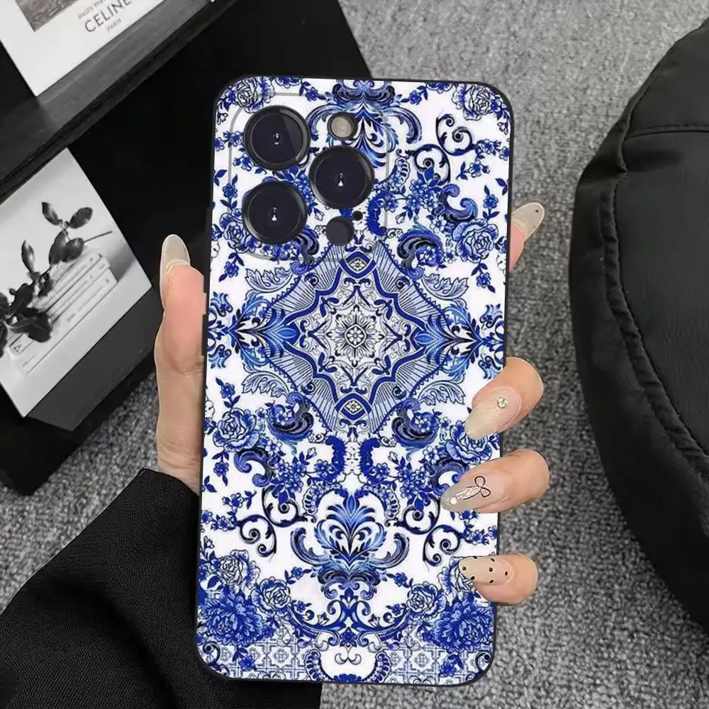 حافظة هاتف من البورسلين الأزرق والأبيض لهاتف آيفون 17,16,15,14,13,12,11,Plus,Pro Max,XS,X,XR,SE,Mini,8,7,غطاء أسود من السيليكون الناعم