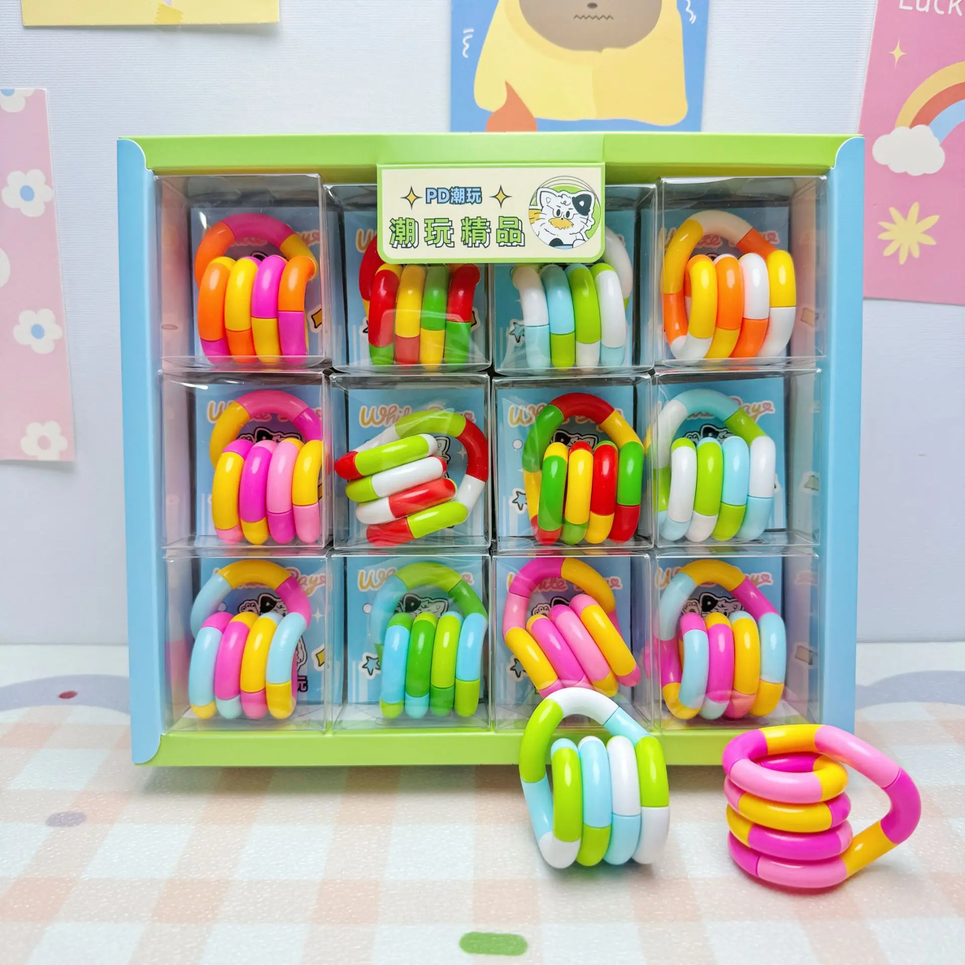 

A new bestseller and popular children's toy, the 18-section twisty toy with a variety of twists and turns in a box set