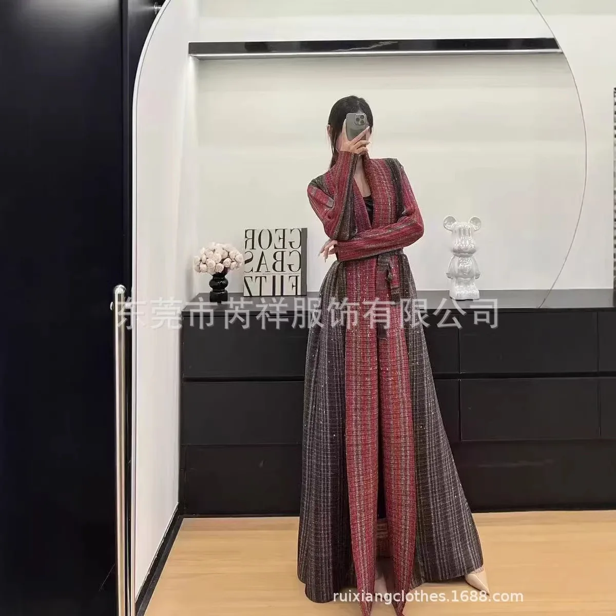 Miyake Folds 2026 Spring and Fall New Middle East High-end Fashion Digital Printing Pleated Long-sleeved Collar Large Size Robe