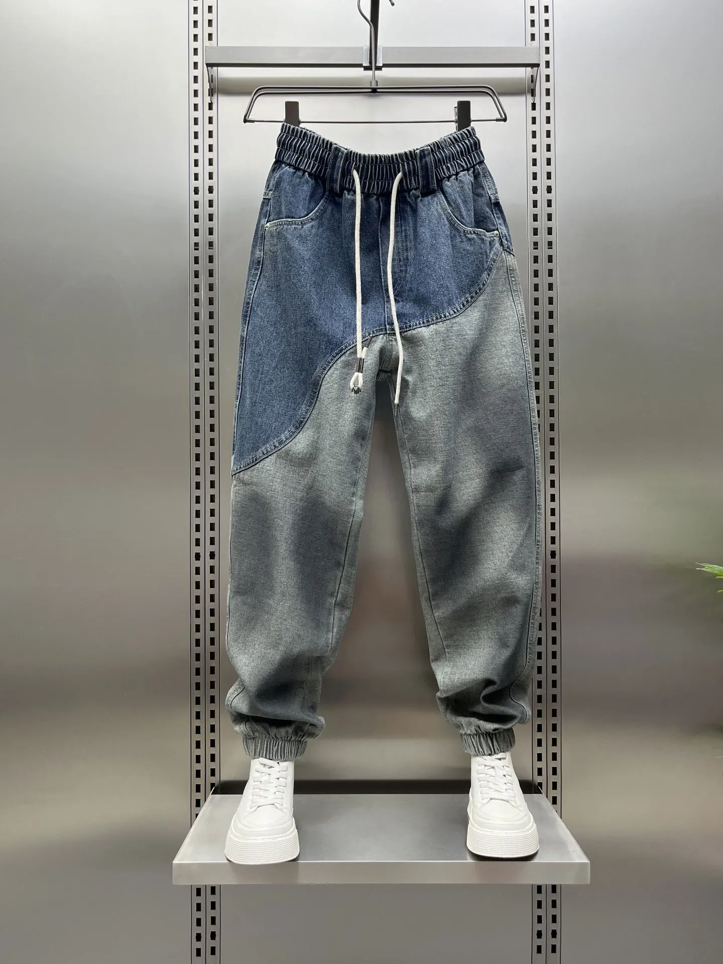 

Trendy Spliced Waed Color Blo Men's Harem Jeans Casual Loose Dad Pants Autumn Season Faionable Comfortable Denim Trousers