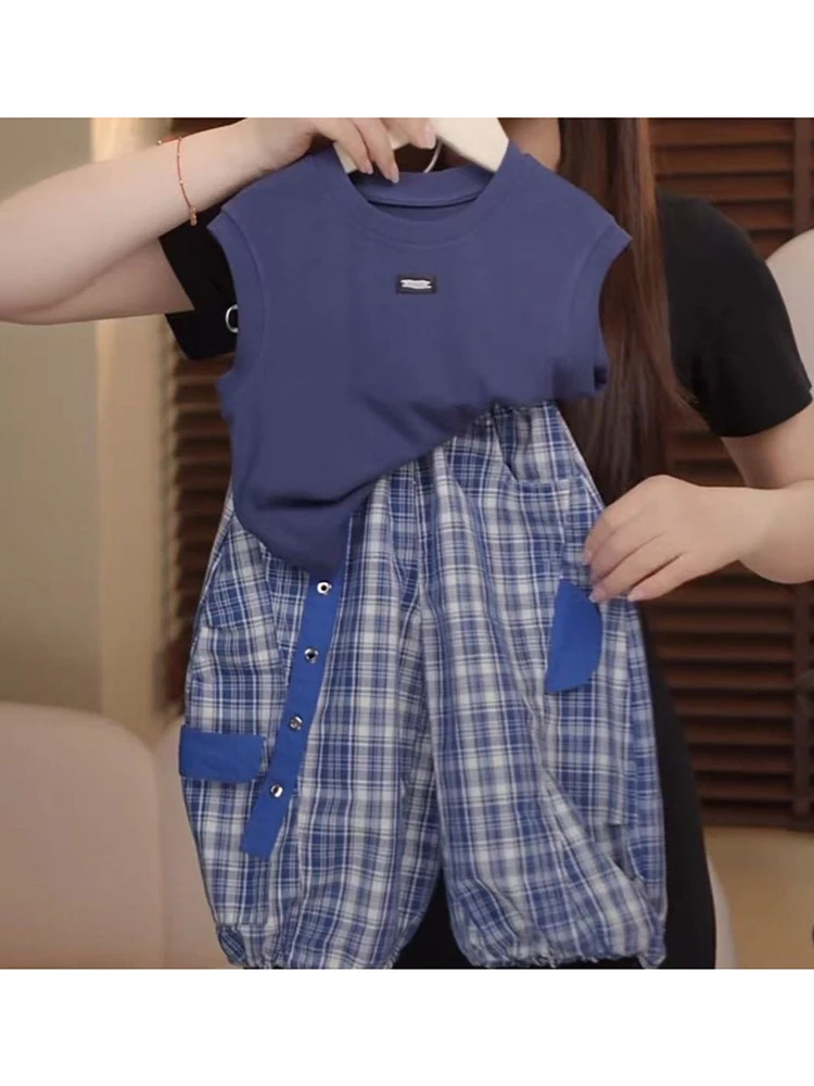男の子用サマーファッションノースリーブチェック柄蚊よけパンツラウンドネックセット新作2026シンプルツーピースセット幼児向け