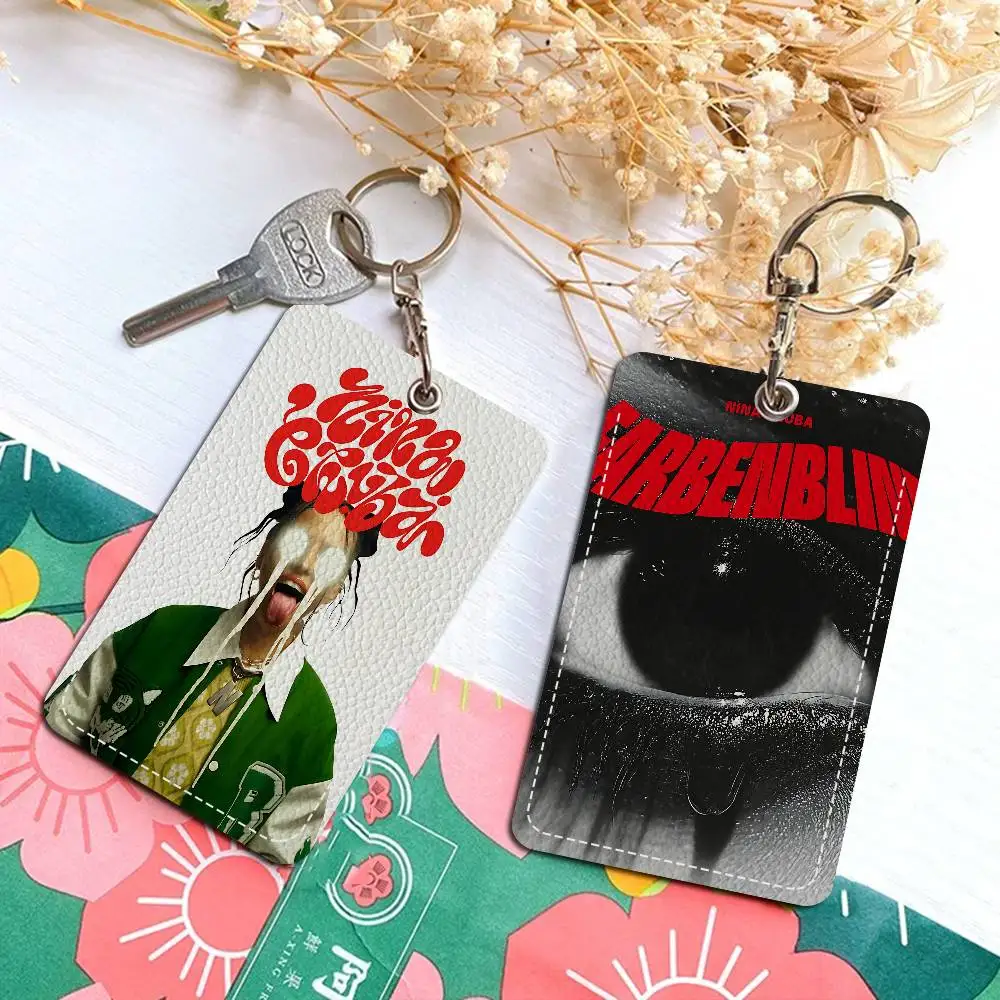 

Певица N-nina Chuba Ich Lieb Mich Держатель для карт доступа и еды Брелок для кредитных карт Защитный чехол для банковской карты Брелок Подвеска