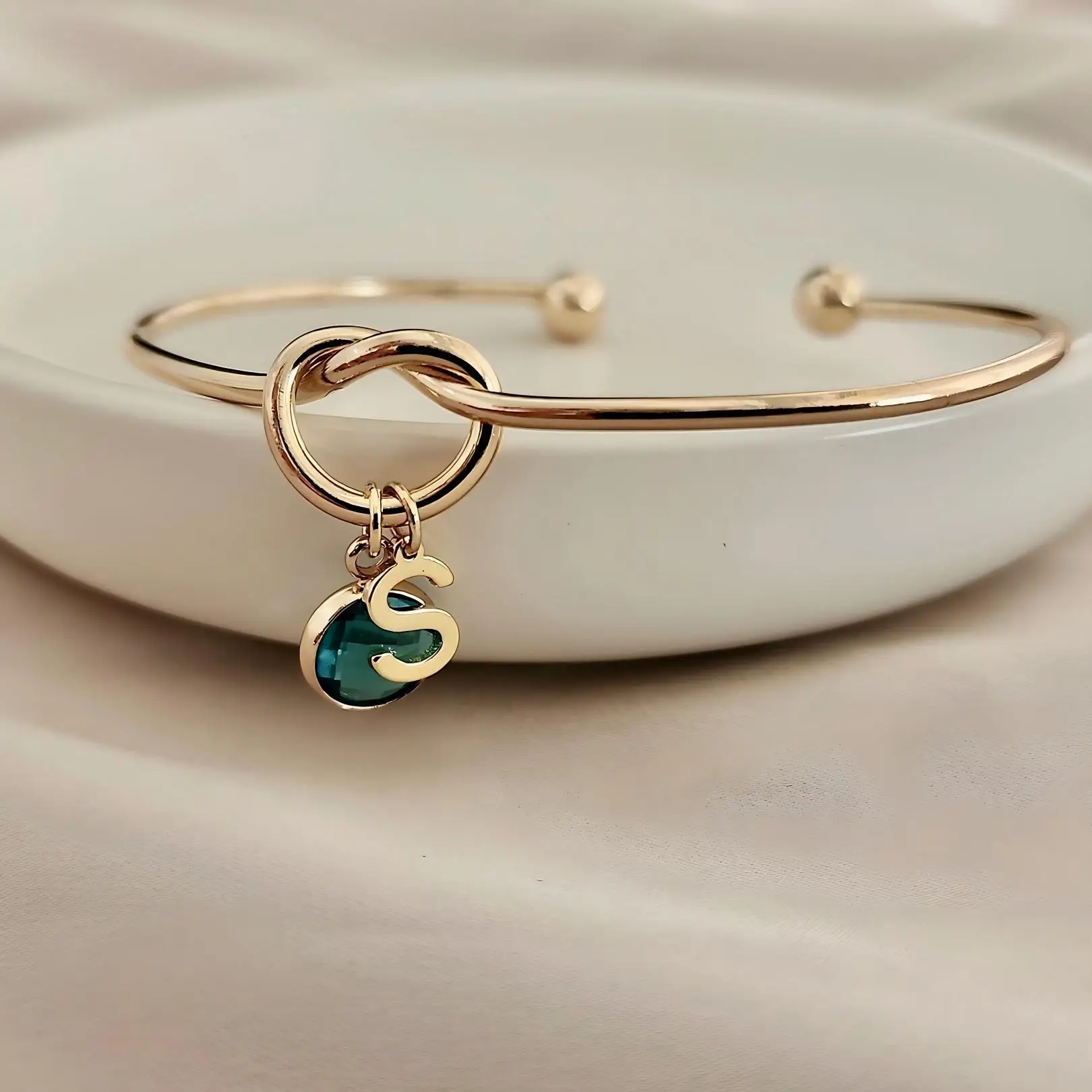 

Браслет с буквами на заказ, подвеска с камнем и кристаллом, 18-каратное позолоченное нержавеющее сталь, роскошный персонализированный подарок на годовщину для девочек