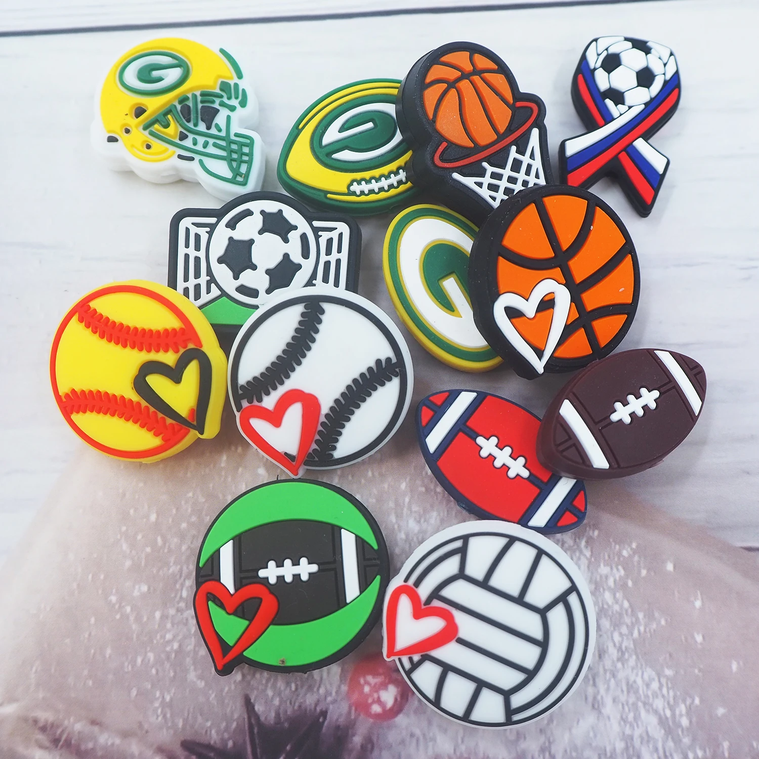 Chenkai 10PCS Love Baseball Soccer Silicone Focal Beads For Beadable Pen Silicone Charms for Pen Keychain Making Characters