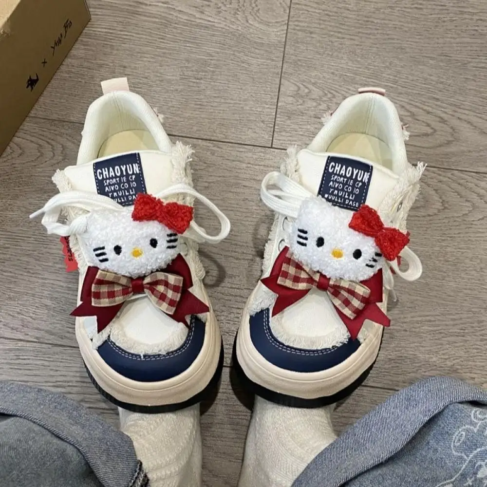 

Милая спортивная обувь Hello Kitty, женская обувь для отдыха с героями мультфильмов в стиле аниме Kawaii, милые туфли на толстой подошве, милые студенческие туфли для девочек