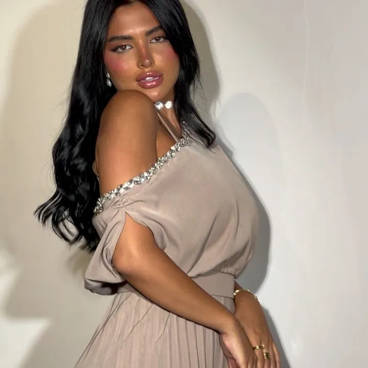 Customized  Modern Chiffon Evening Dresses Exquisite Crystal O-Neck Party Dress Fashion Off the Shoulder Bespoke Occasi