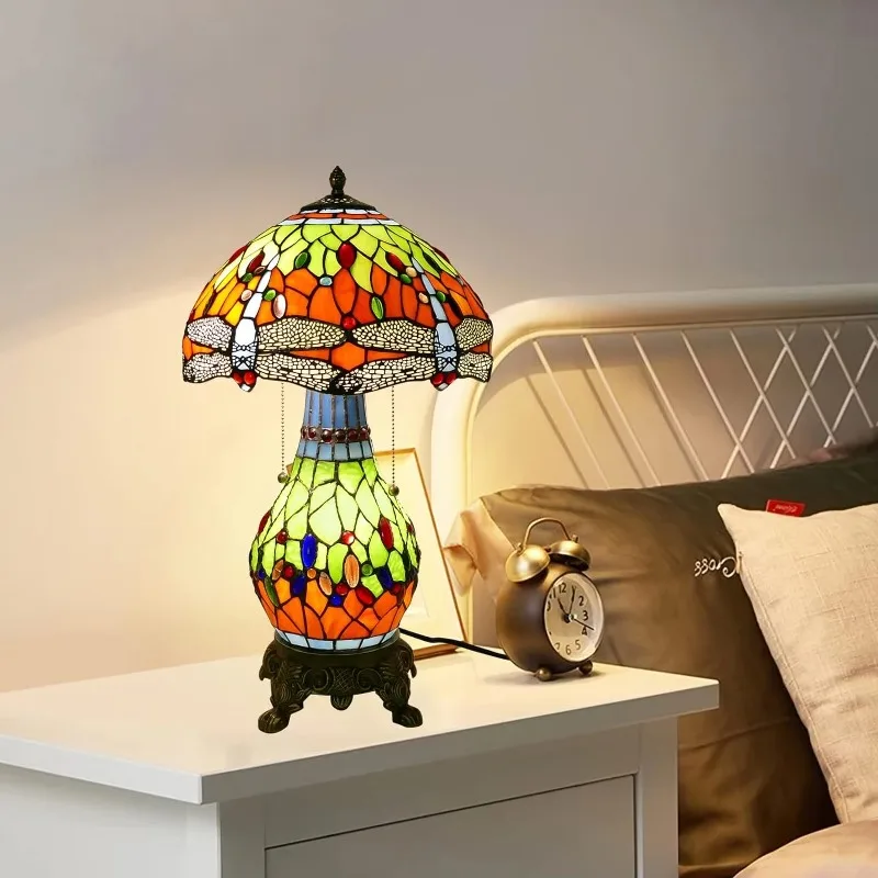 

Style handmade, stained glass desk lamp, beautiful dragonfly desk lamp, retro desk lamp