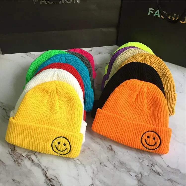 2024 New Fashion Women Bonnet Men Beanie New Candy Colors Smile Face Warm Hat Skullies Beanies Hip Hop Caps Hats Gorras Hombre