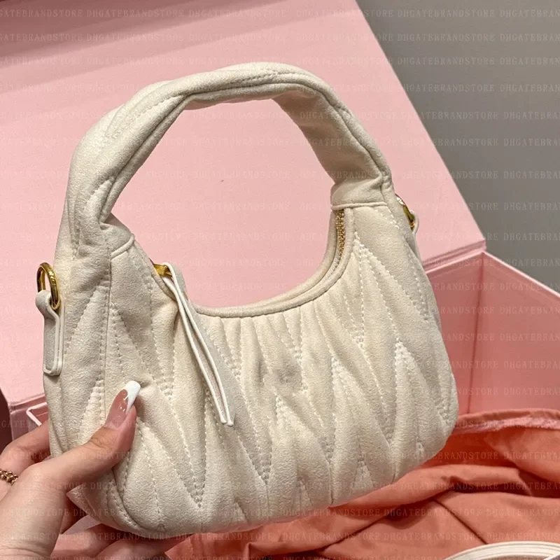 

Дизайнерская женская сумка-хобо из матовой замши в форме полумесяца с меховой подкладкой и вышивкой, сумка через плечо