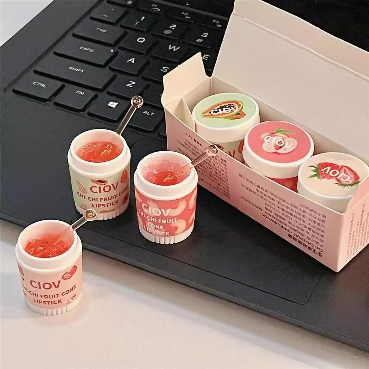 Cute Strawberry Ice Cream Lip Balm Lipstick Base Moisturize Lip Care Reduce Lip Lines Mask Anti-Cracking Rare Makeup Beauty