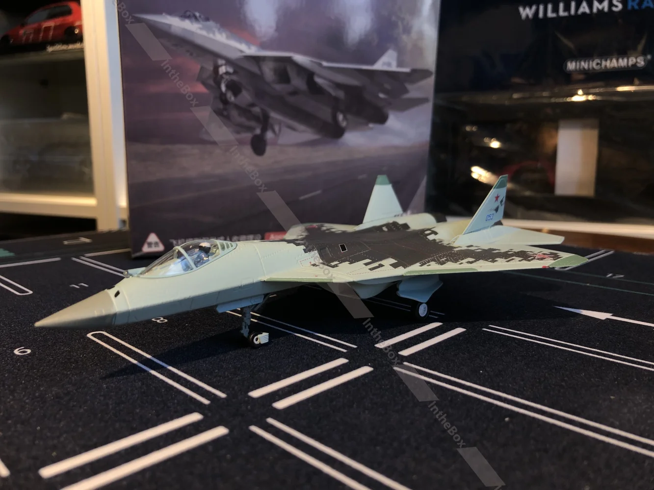 

1:100 Scale Alloy Diecast Military Model Russian Sukhoi Su-57 Fighter Aircraft
