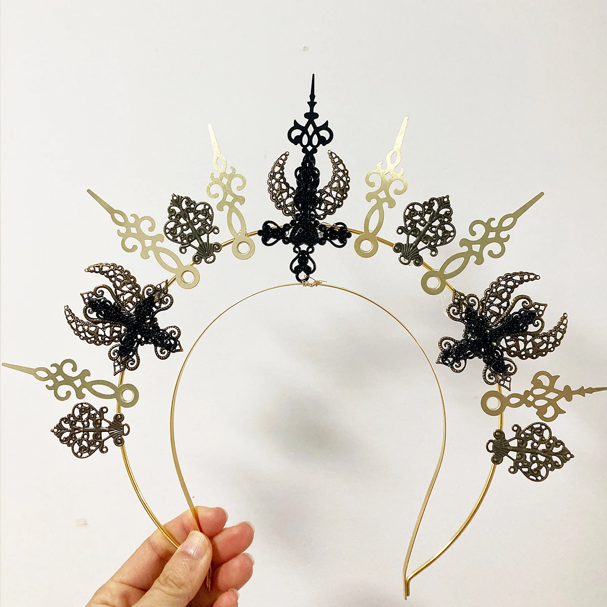 

Головной убор Готическая Корона Лолита головной убор гало корона аксессуары для косплея головной убор черная гало дьявол шипы головной убор