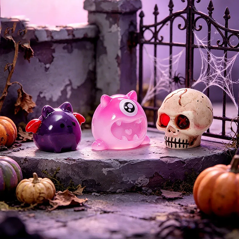 10pcs Halloween 3D Resin Night Glow Skull Demon Decorations Decorative Accessory Miniature Landscape Tabletop Small Ornaments