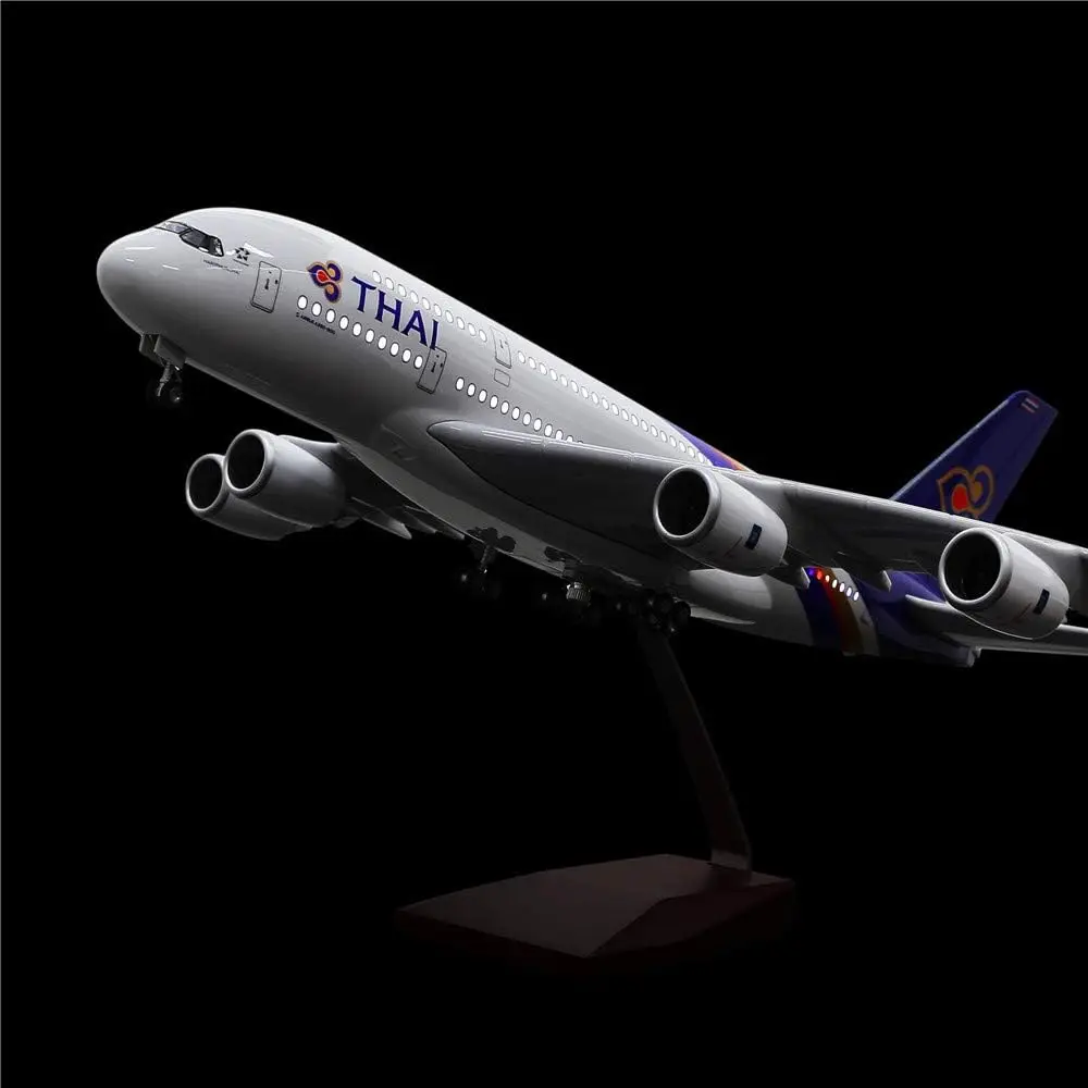 

1:160 Scale 47cm Thailand Airlines A380 Model Airplanes Resin Material With Led Light And Wheel Commemorate Collection Ornaments