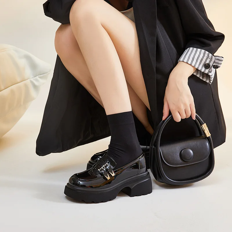 Ladie British Style Cowhide Shoe2026season New Women Round Thick Soled Single Shoe Fashion Girl Commuting Versatile Women Mules